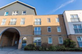 1 bedroom Flat to re...